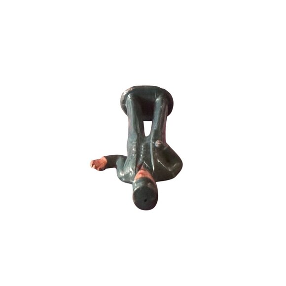 Vintage Barclay Lead Figure Railroad Worker Directing Passangers 1950s 1.75" - Picture 6 of 6